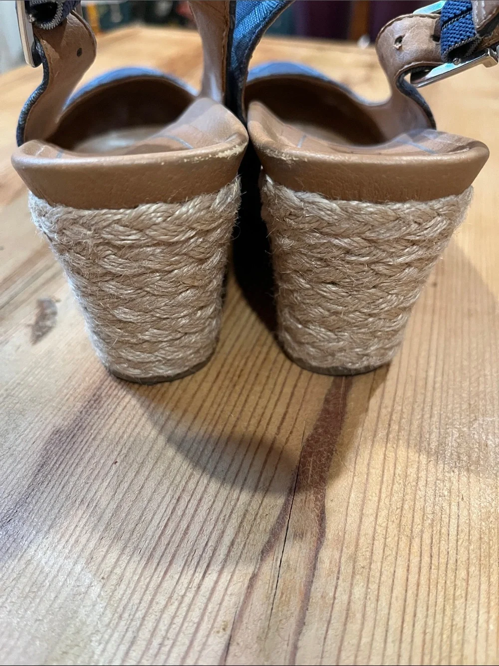 VIONIC Women's 5 Aruba Coralina Navy Blue Chevron Espadrilles Wedge Sandals